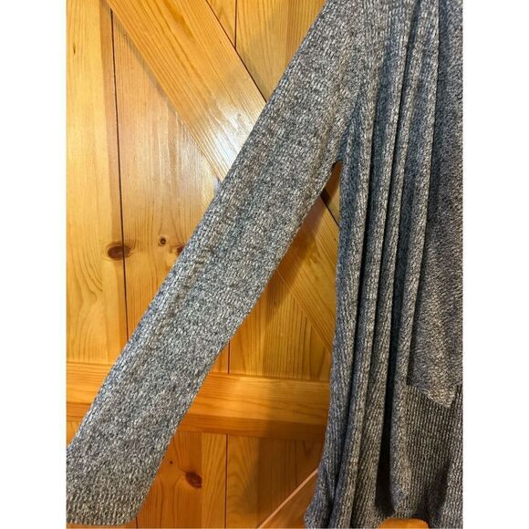 Olive + Oak Waterfall Draped Open Hooded Cardigan Size Small Gray (8106) - Picture 2 of 5